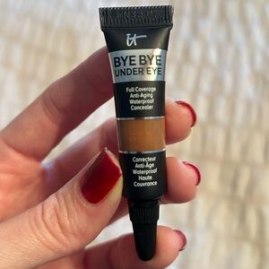 IT Cosmetics Bye Bye Under Eye Anti-Aging Waterproof Concealer in Warm Deep NWT